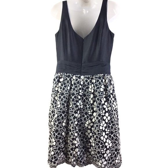 Milly New York Women’s Size 12 Fit & Flare Dress Black & White Cut Out Floral - Picture 5 of 12